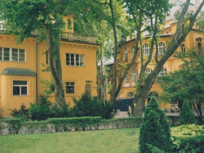 Lukács Thermal Bath